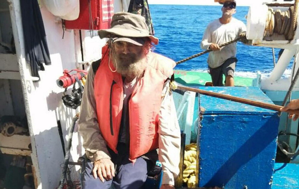 Cum arată bărbatul care a supraviețuit trei luni cu pește crud și apă de ploaie. A trăit pe mare alături de câinele lui FOTO - Imaginea 2