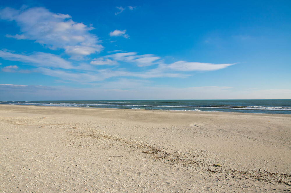 Plajele cele mai frumoase din România, în 2023. Unde este nisipul cel mai fin și apa cea mai albastră în țara noastră - Imaginea 9