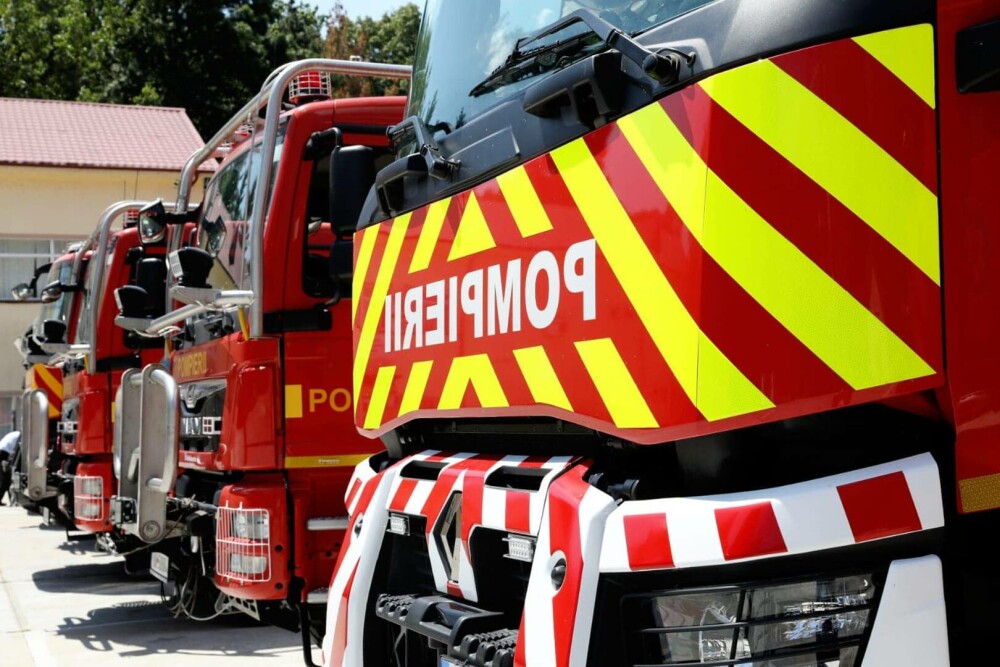 Încă 50 de pompieri români vor pleca în Grecia pentru a ajuta la stingerea incendiilor. FOTO - Imaginea 2