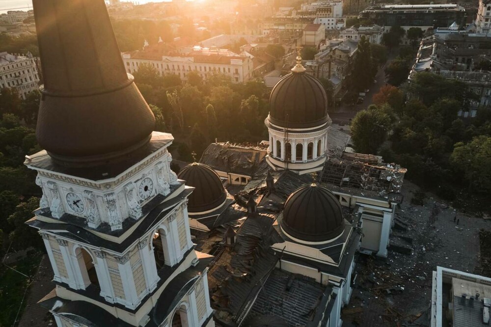 Mesajul lui Bănescu după distrugerea catedralei din Odesa: „Ortodoxia nucleară” nu se-mpiedică de-un „ciot” al culturii - Imaginea 2