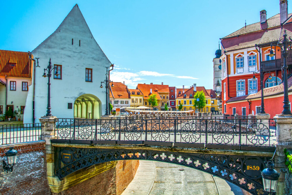 Obiective turistice din orașul Sibiu, unul dintre cele mai frumoase orașe din România. Ghid pentru o escapadă de toamnă - Imaginea 11