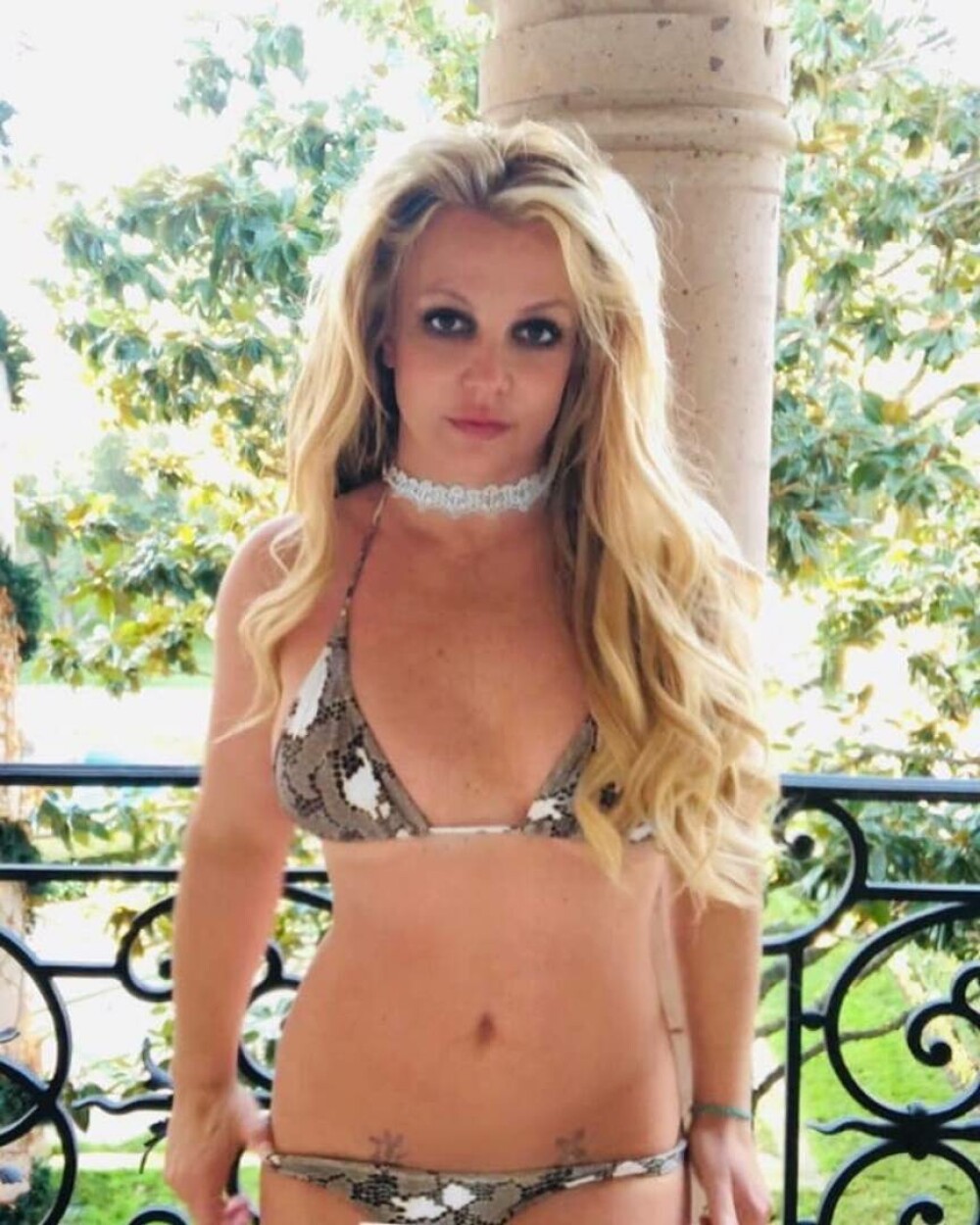 Cum a fost surprinsă Britney Spears după două zile de la divorțul de Sam Asghari. „Nu mai puteam suporta durerea” | FOTO - Imaginea 50