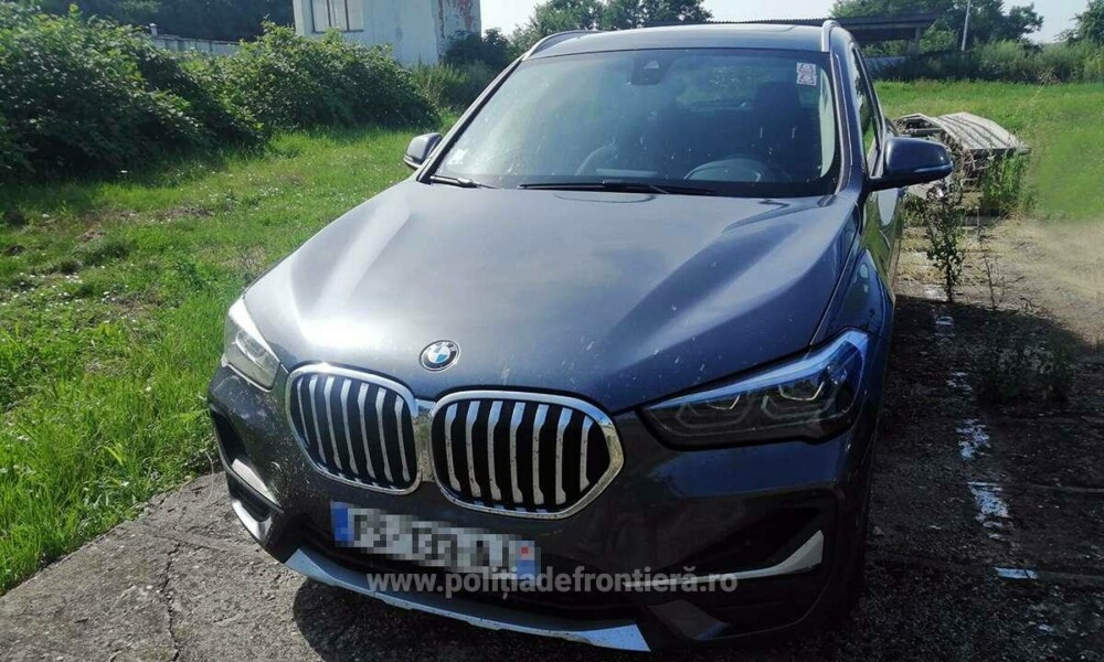 Explicația unui șofer român care a fost prins la Vama Petea cu un BMW X3 căutat de autoritățile din Franța - Imaginea 3