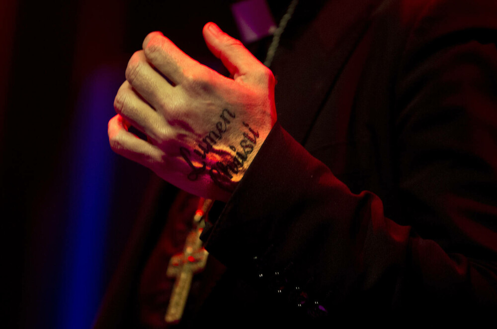 O lume întreagă deplânge moartea cântăreței Sinead O'Connor. „Odihneşte-te în pace, Regină!” | GALERIE FOTO - Imaginea 36