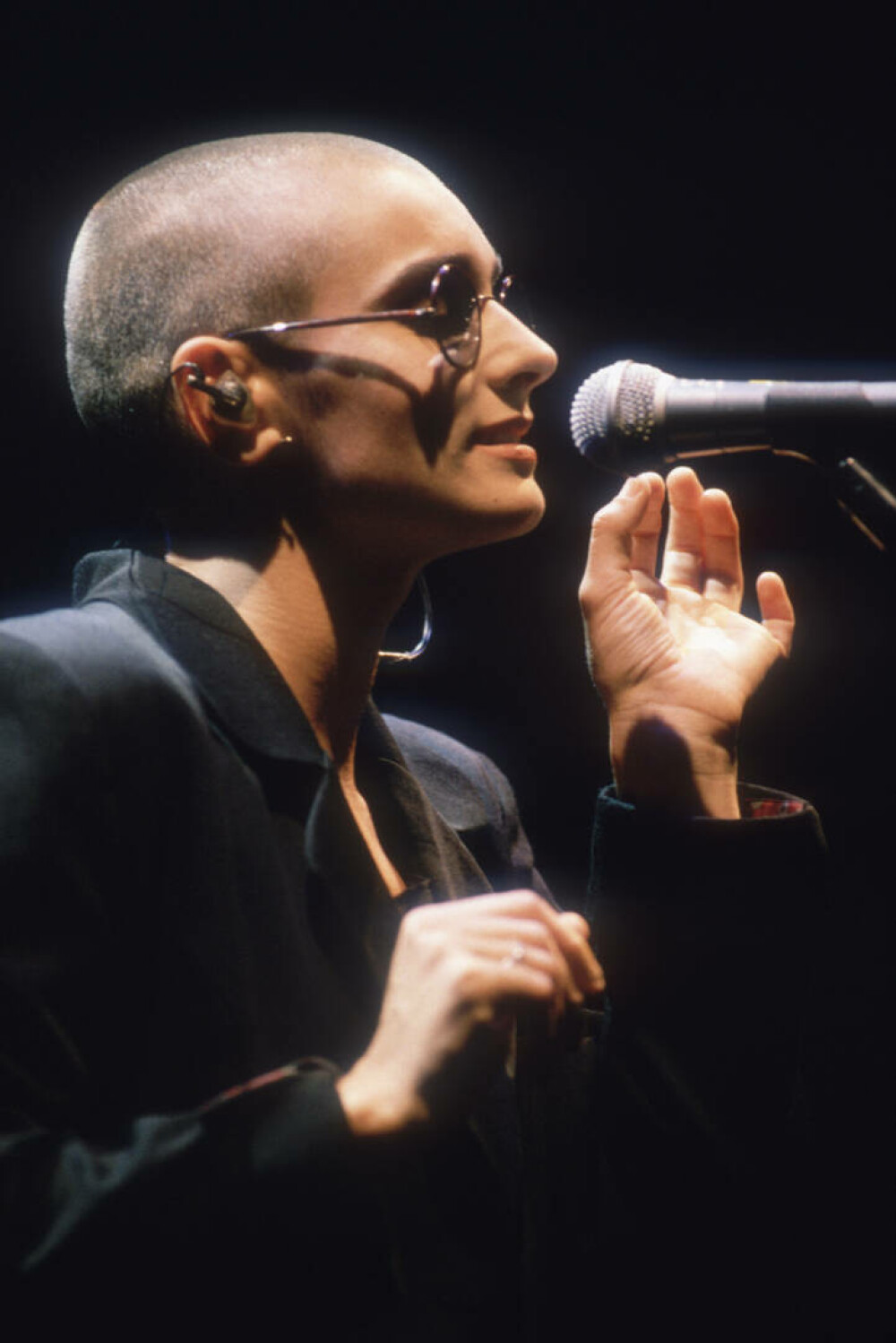 O lume întreagă deplânge moartea cântăreței Sinead O'Connor. „Odihneşte-te în pace, Regină!” | GALERIE FOTO - Imaginea 34