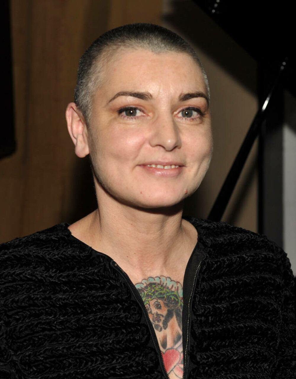 Imagini de colecție cu Sinead O'Connor. Detalii mai puțin știute despre viața artistei. 6 scandaluri care i-au marcat cariera - Imaginea 78