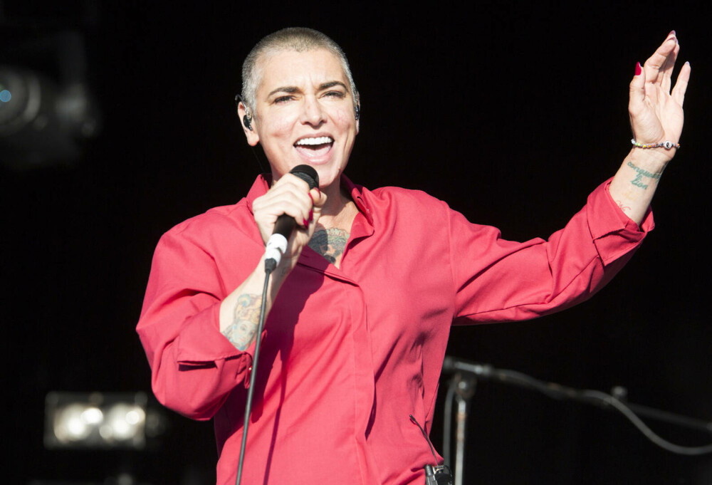 Imagini de colecție cu Sinead O'Connor. Detalii mai puțin știute despre viața artistei. 6 scandaluri care i-au marcat cariera - Imaginea 91