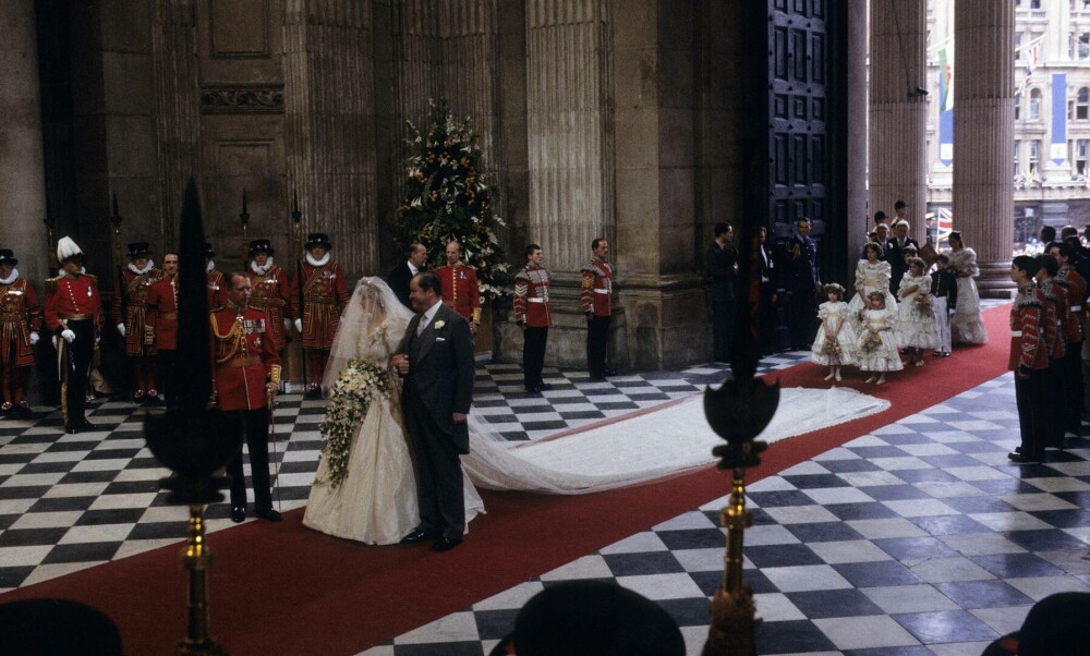 42 de ani de la căsătoria dintre Diana și Charles. Detalii mai puțin știute despre controversata nuntă regală din 1981 | FOTO - Imaginea 16