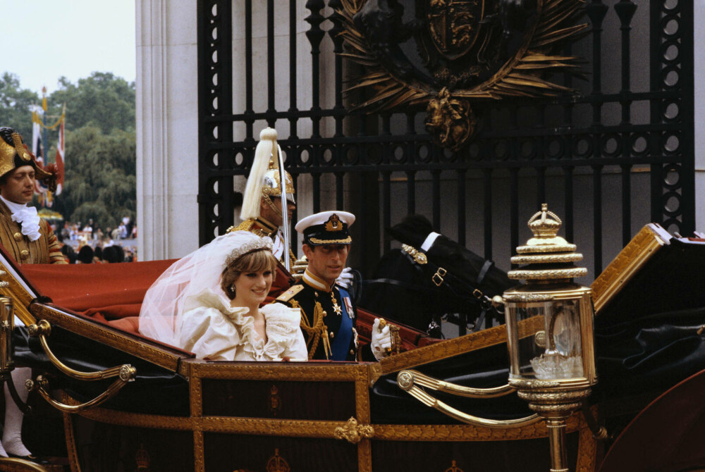 42 de ani de la căsătoria dintre Diana și Charles. Detalii mai puțin știute despre controversata nuntă regală din 1981 | FOTO - Imaginea 23