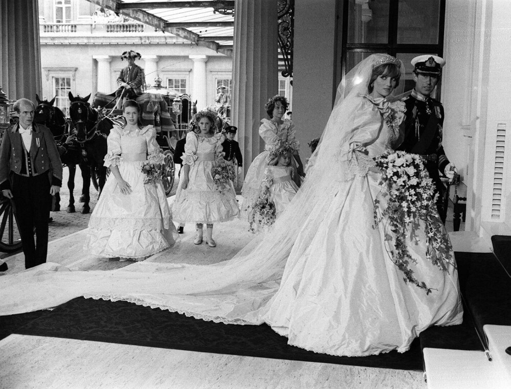 42 de ani de la căsătoria dintre Diana și Charles. Detalii mai puțin știute despre controversata nuntă regală din 1981 | FOTO - Imaginea 27