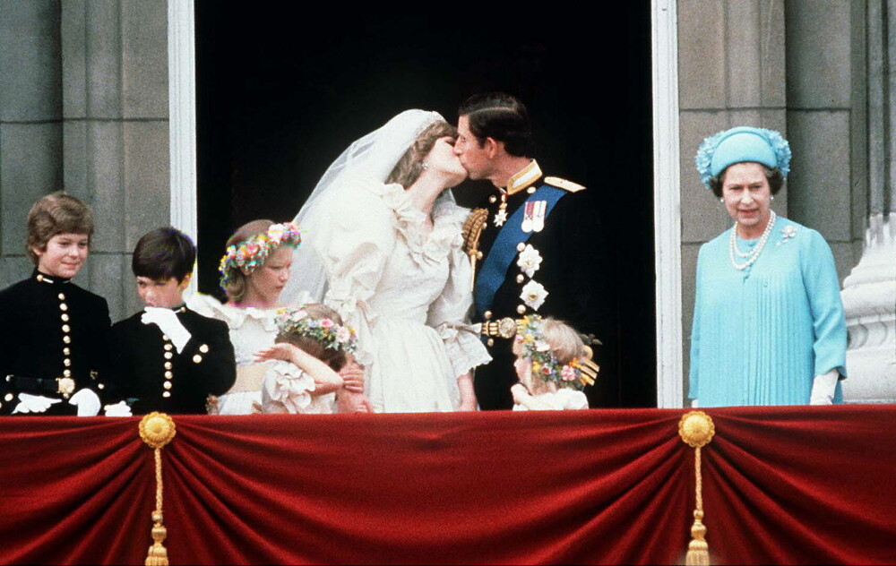 42 de ani de la căsătoria dintre Diana și Charles. Detalii mai puțin știute despre controversata nuntă regală din 1981 | FOTO - Imaginea 38