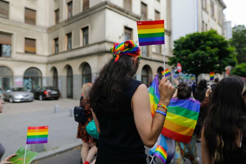 Marşul Bucharest Pride 2023 şi „Marşul pentru normalitate”, în Bucureşti | GALERIE FOTO - Imaginea 7