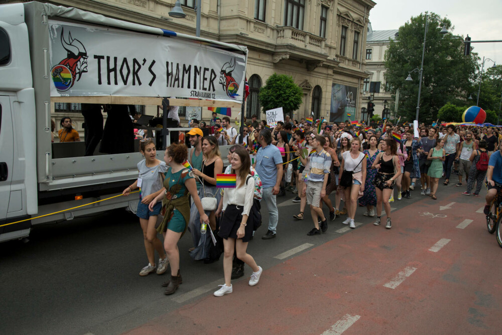 Marşul Bucharest Pride 2023 şi „Marşul pentru normalitate”, în Bucureşti | GALERIE FOTO - Imaginea 10