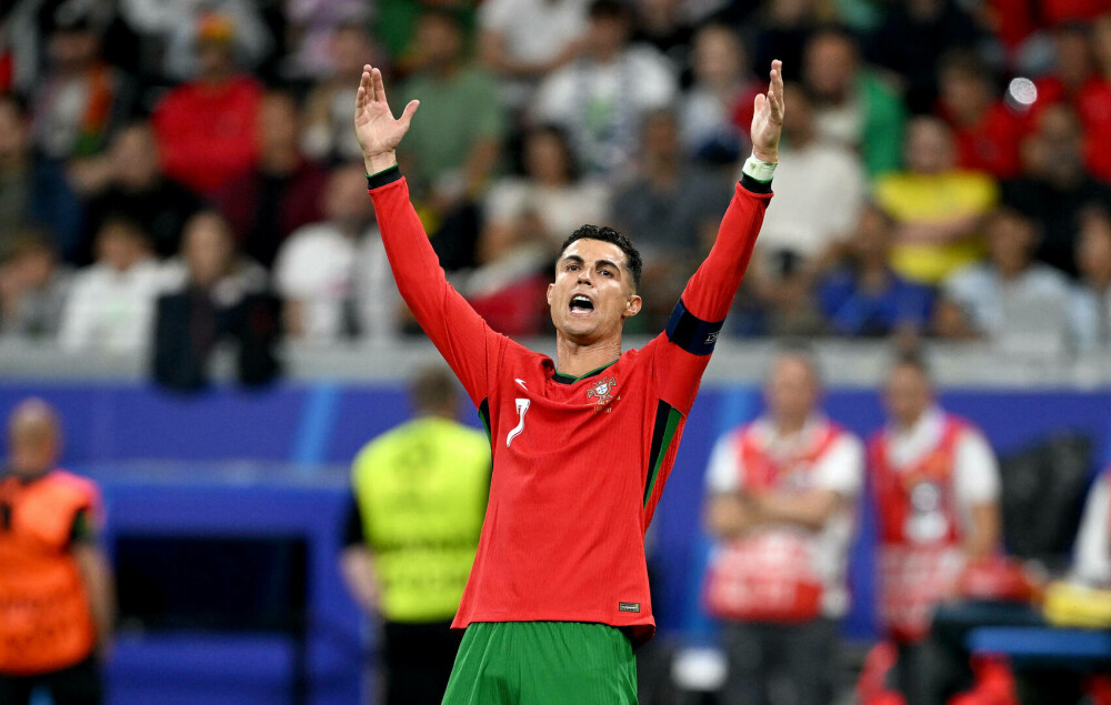Cristiano Ronaldo a ratat un penalti la meciul Portugaliei cu Slovenia şi a izbucnit în plâns. FOTO&VIDEO - Imaginea 6