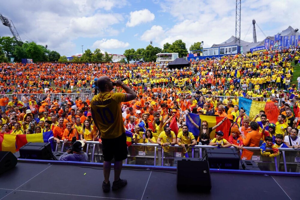 Țările de Jos - România, 3-0. În minutul 91 al partidei, peste 25.000 de suporteri au scandat, la unison, „România, România!” - Imaginea 10