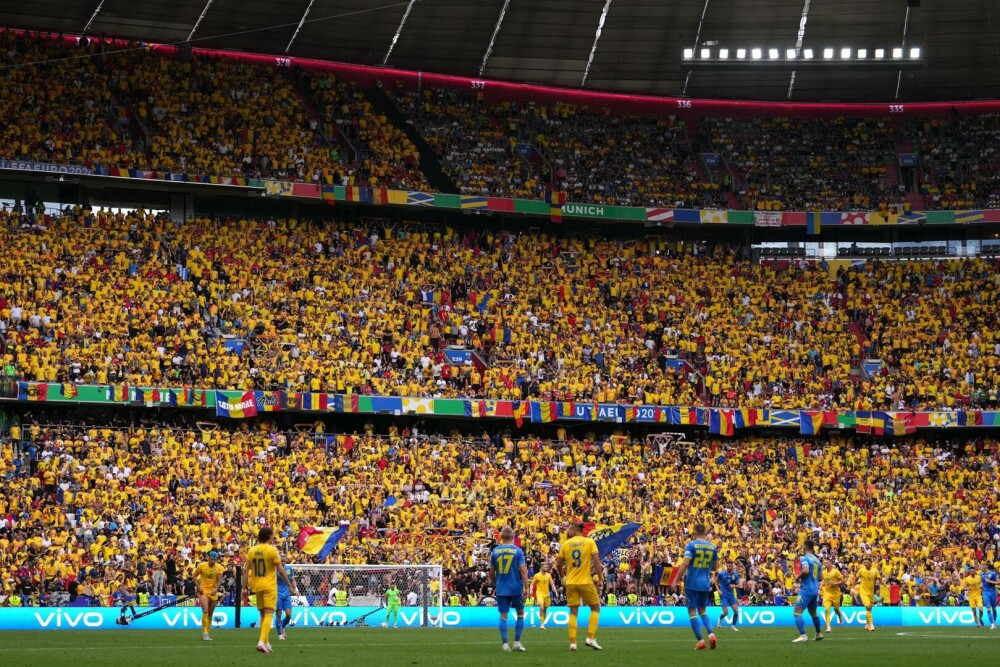 Țările de Jos - România, 3-0. În minutul 91 al partidei, peste 25.000 de suporteri au scandat, la unison, „România, România!” - Imaginea 13