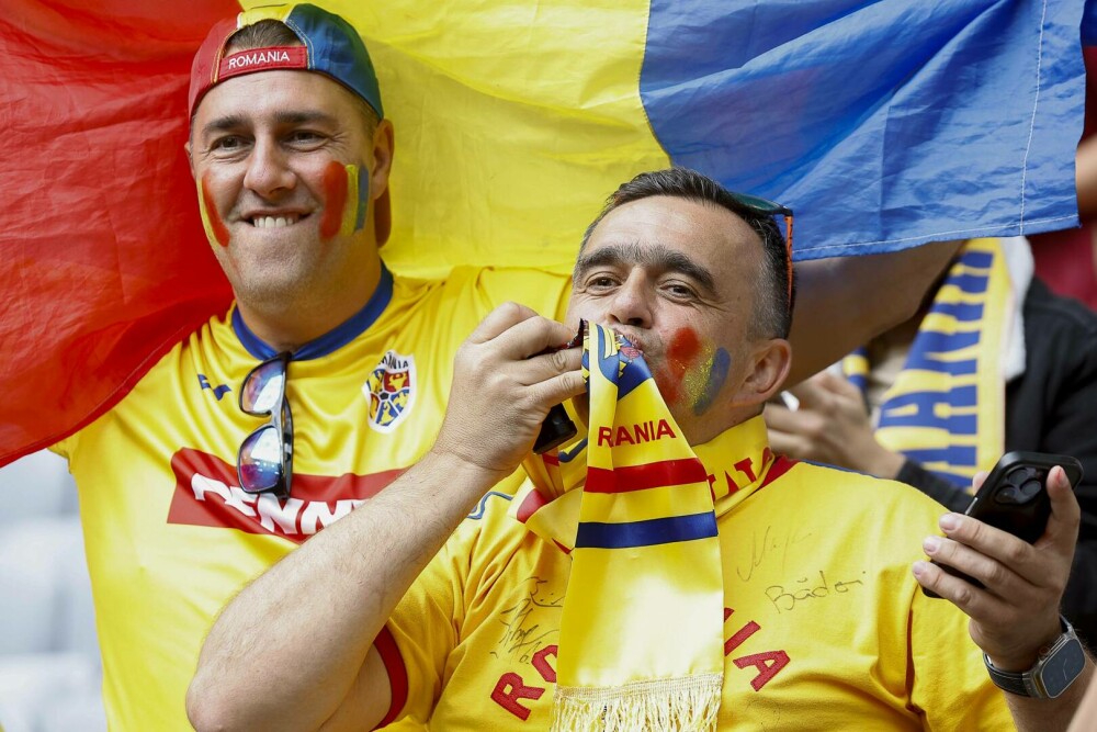 Țările de Jos - România, 3-0. În minutul 91 al partidei, peste 25.000 de suporteri au scandat, la unison, „România, România!” - Imaginea 22