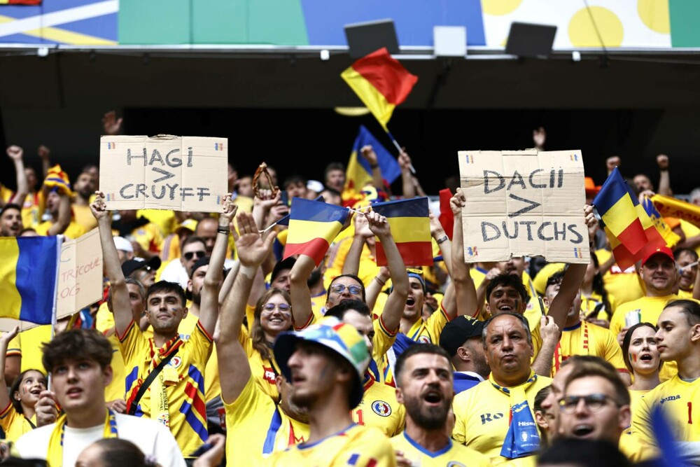 Țările de Jos - România, 3-0. În minutul 91 al partidei, peste 25.000 de suporteri au scandat, la unison, „România, România!” - Imaginea 25