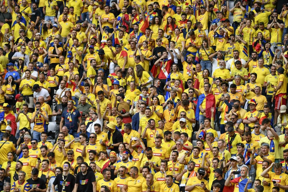 Țările de Jos - România, 3-0. În minutul 91 al partidei, peste 25.000 de suporteri au scandat, la unison, „România, România!” - Imaginea 29