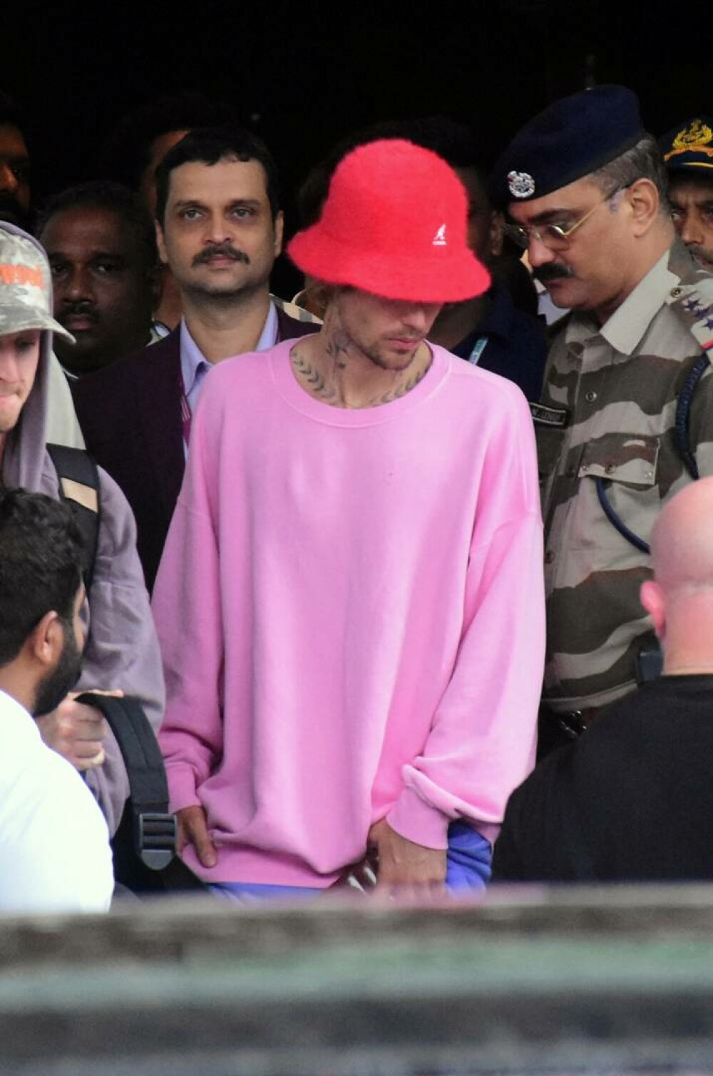 Justin Bieber a cântat la cea mai recentă petrecere de dinaintea nunții a familiei Ambani din India. FOTO - Imaginea 11