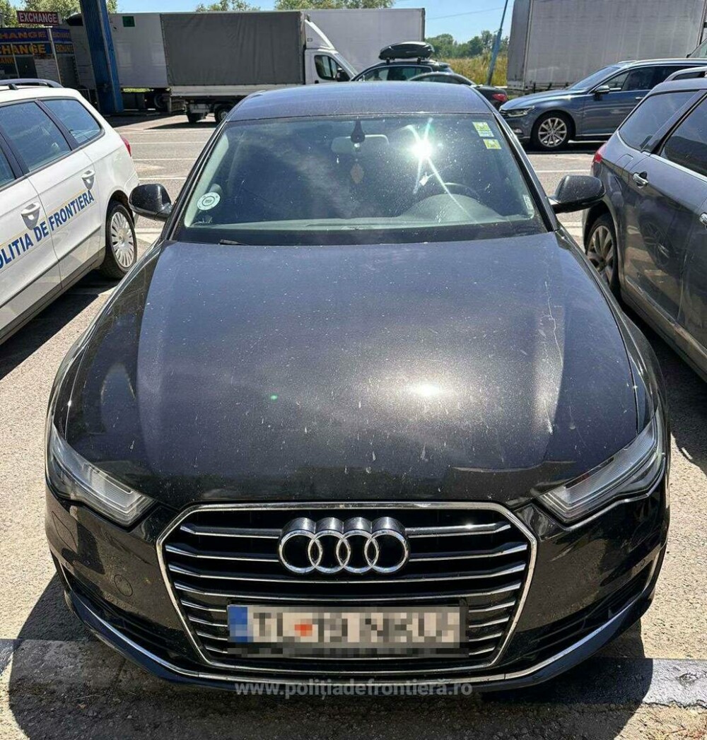 Un român a încercat să iasă din țară cu un Audi A6, dar a rămas fără el. Ce au descoperit polițiștii din Arad - Imaginea 2