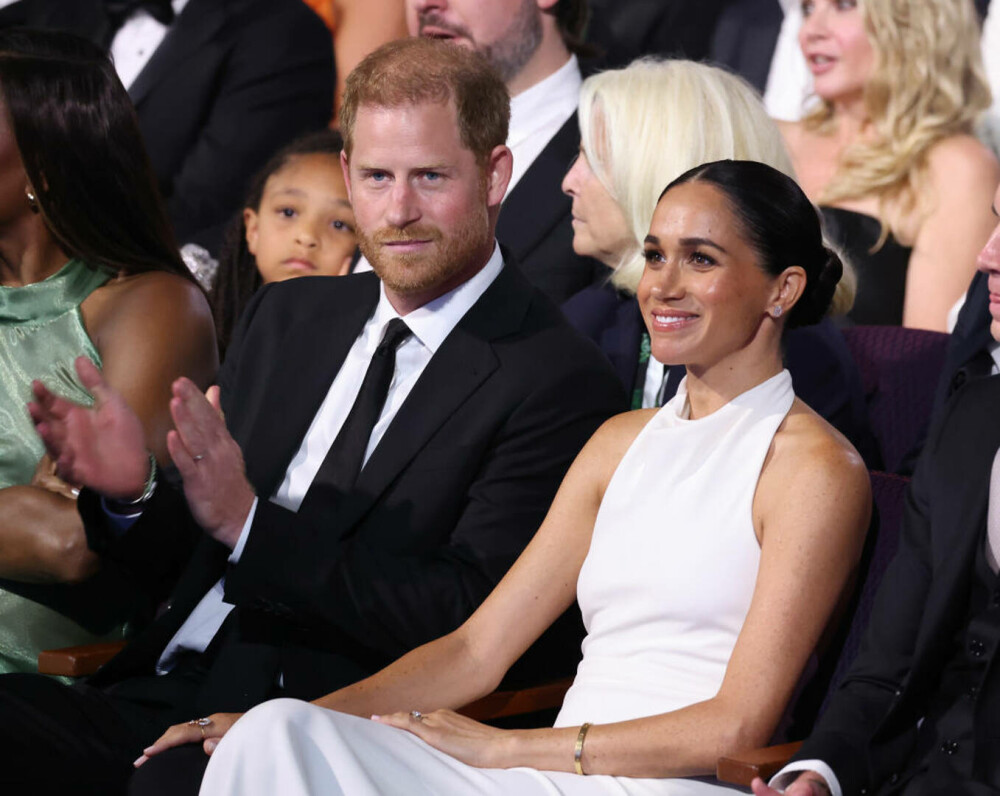 GALERIE FOTO. Meghan Markle a uimit audiența la gala premiilor ESPY 2024. Ce rochie a purtat ducesa de Sussex - Imaginea 2