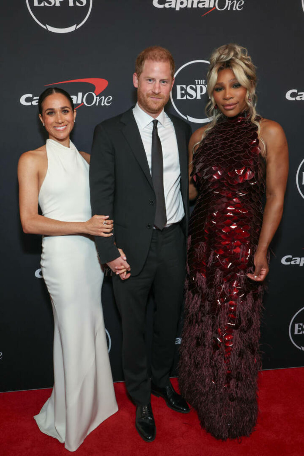 GALERIE FOTO. Meghan Markle a uimit audiența la gala premiilor ESPY 2024. Ce rochie a purtat ducesa de Sussex - Imaginea 5