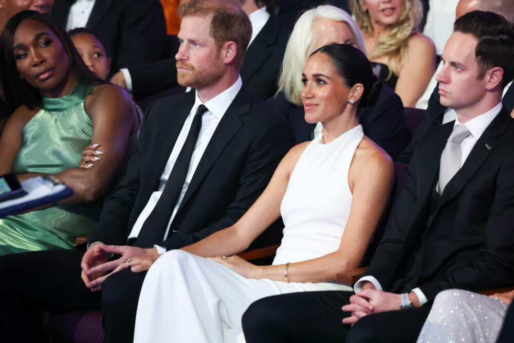 GALERIE FOTO. Meghan Markle a uimit audiența la gala premiilor ESPY 2024. Ce rochie a purtat ducesa de Sussex - Imaginea 6