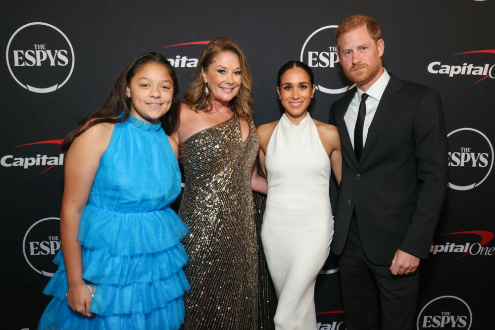 GALERIE FOTO. Meghan Markle a uimit audiența la gala premiilor ESPY 2024. Ce rochie a purtat ducesa de Sussex - Imaginea 11