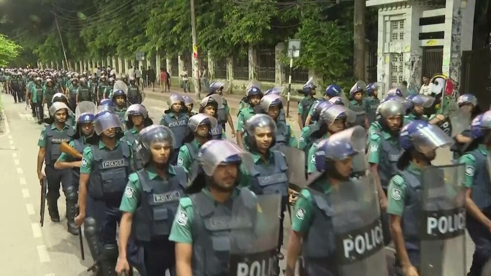 Violenţe în Bangladesh. Cel puțin 133 de oameni au fost uciși într-o săptămână. SUA ridică nivelul de alertă pentru călători - Imaginea 11