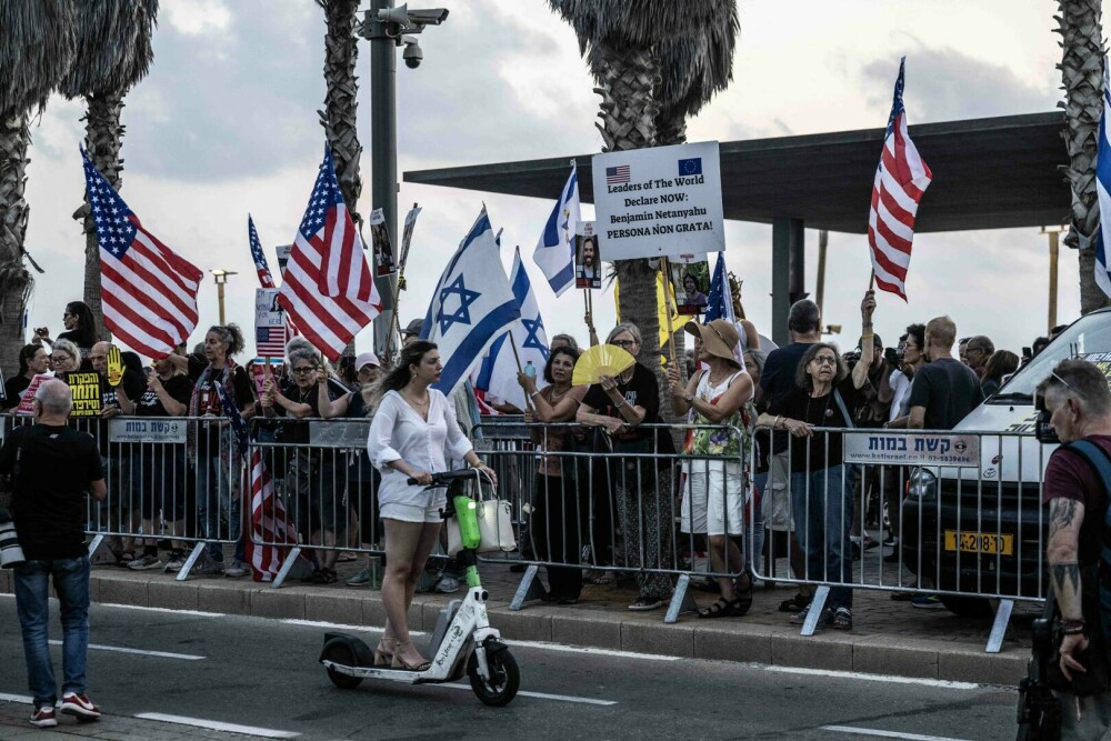 Proteste la Tel Aviv. Familiile ostaticilor şi-au strigat furia în timp ce Netanyahu îşi ţinea discursul în Congresul SUA - Imaginea 7