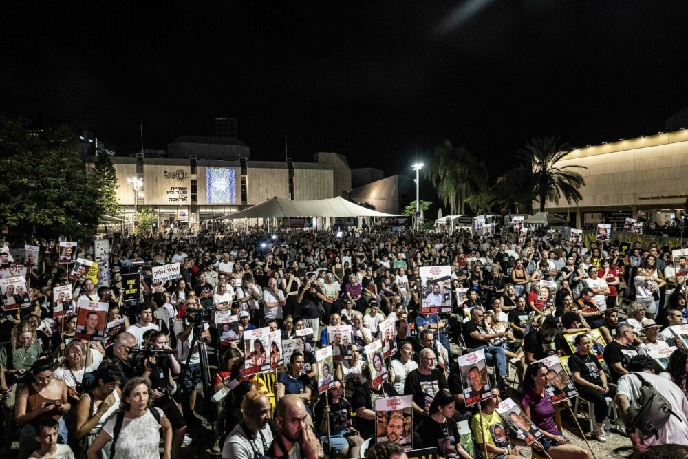 Proteste la Tel Aviv. Familiile ostaticilor şi-au strigat furia în timp ce Netanyahu îşi ţinea discursul în Congresul SUA - Imaginea 12