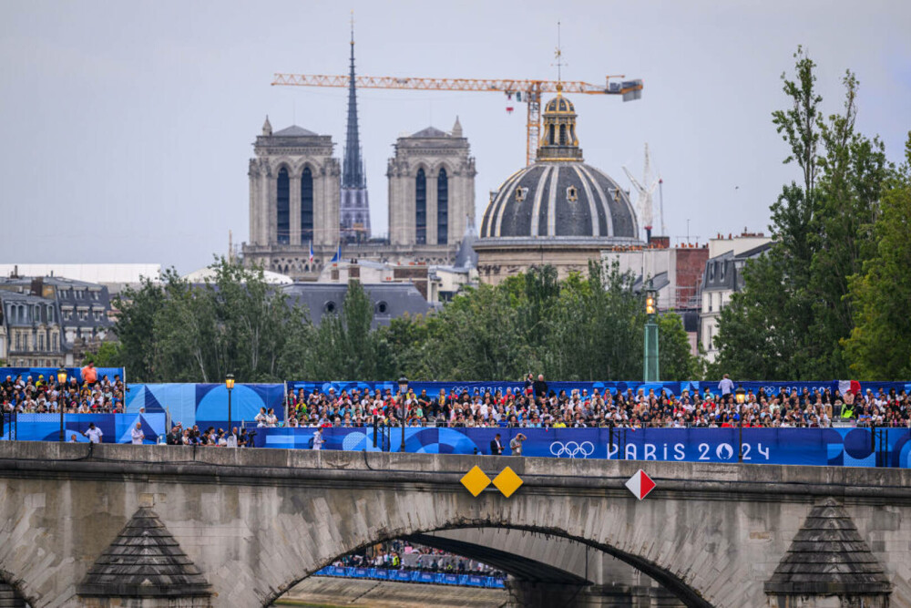 Atmosferă de poveste la ceremonia de deschidere a Jocurilor Olimpice de la Paris. Show total pe Sena | GALERIE FOTO - Imaginea 2