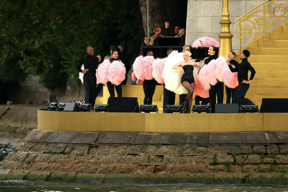 Lady Gaga, apariție amețitoare la spectacolul de deschidere a Jocurilor Olimpice de la Paris. Artista a făcut spectacol FOTO - Imaginea 4