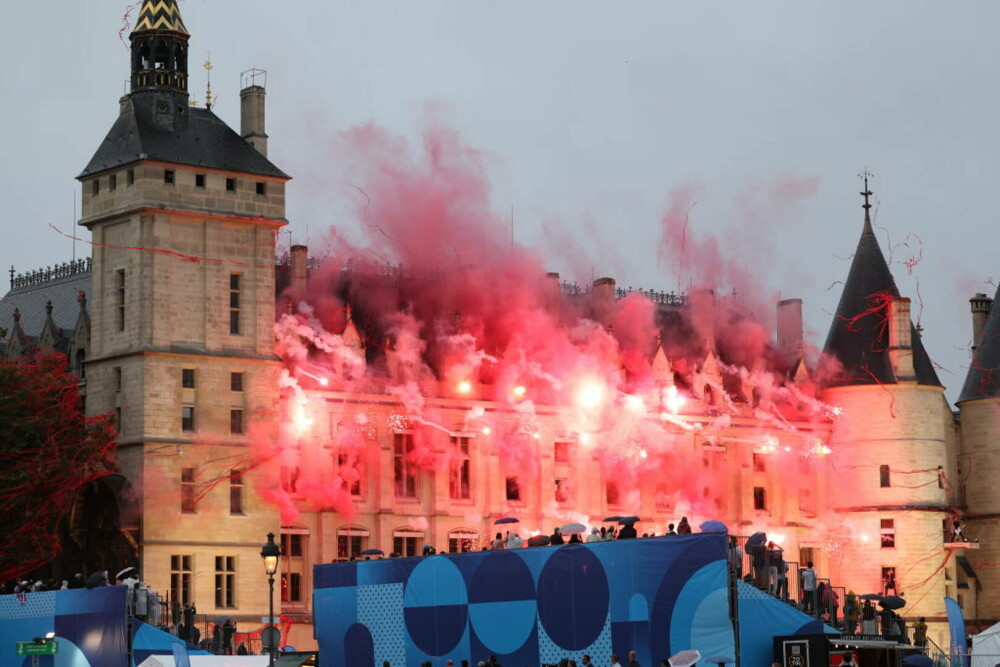 Ceremonia de deschidere a Jocurilor Olimpice 2024, în imagini. Fotografii spectaculoase din Paris | FOTO - Imaginea 1