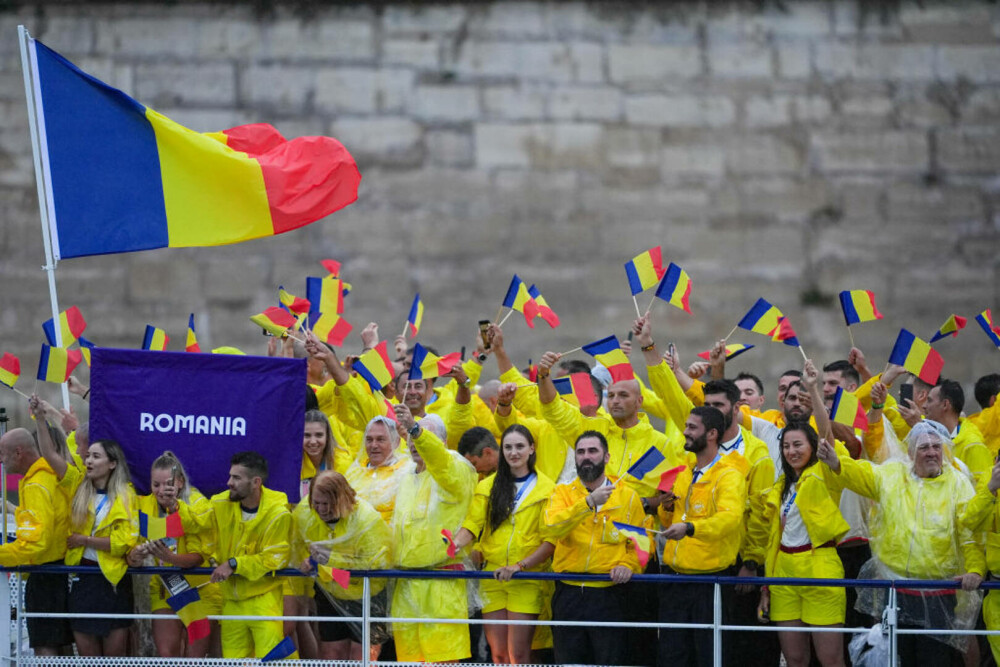 Ceremonia de deschidere a Jocurilor Olimpice 2024, în imagini. Fotografii spectaculoase din Paris | FOTO - Imaginea 17