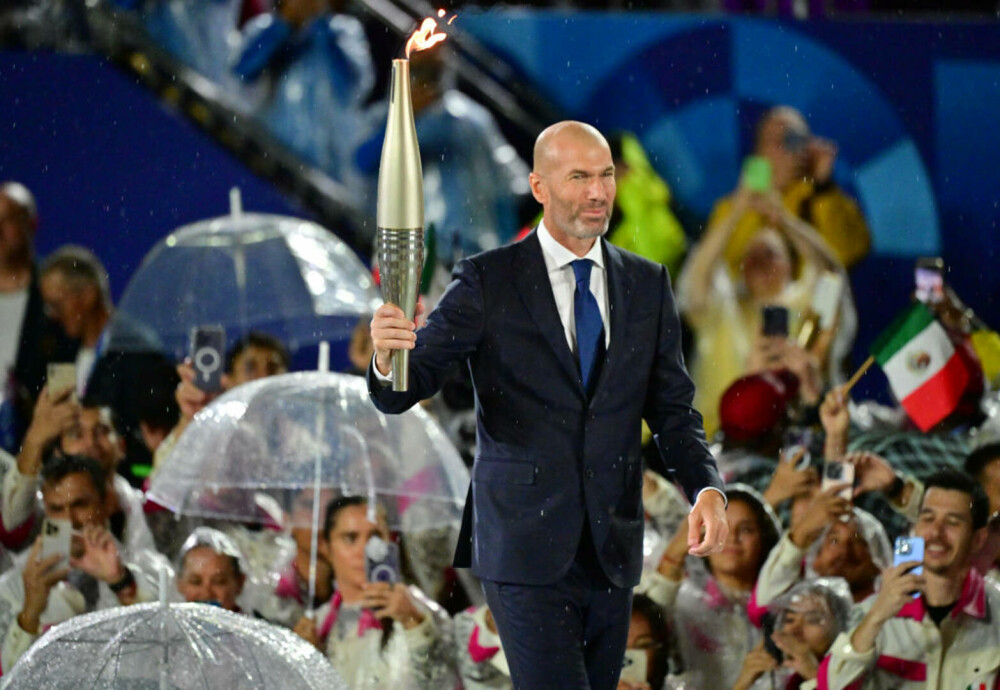 Ceremonia de deschidere a Jocurilor Olimpice 2024, în imagini. Fotografii spectaculoase din Paris | FOTO - Imaginea 21