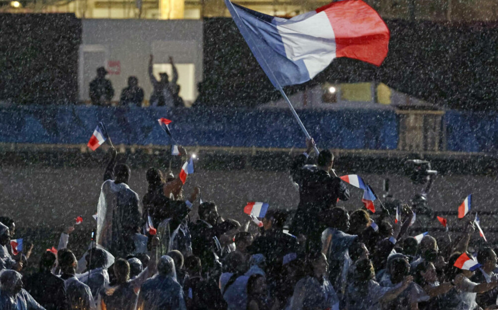 Ceremonia de deschidere a Jocurilor Olimpice 2024, în imagini. Fotografii spectaculoase din Paris | FOTO - Imaginea 29