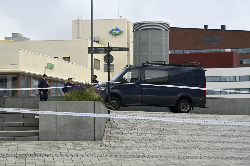 Patru persoane au fost înjunghiate în Finlanda în apropierea unui centru comercial. Un suspect, arestat - Imaginea 1