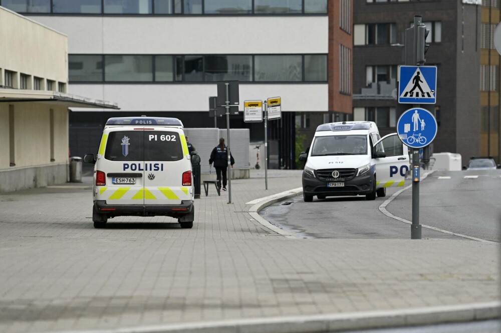 Patru persoane au fost înjunghiate în Finlanda în apropierea unui centru comercial. Un suspect, arestat - Imaginea 4