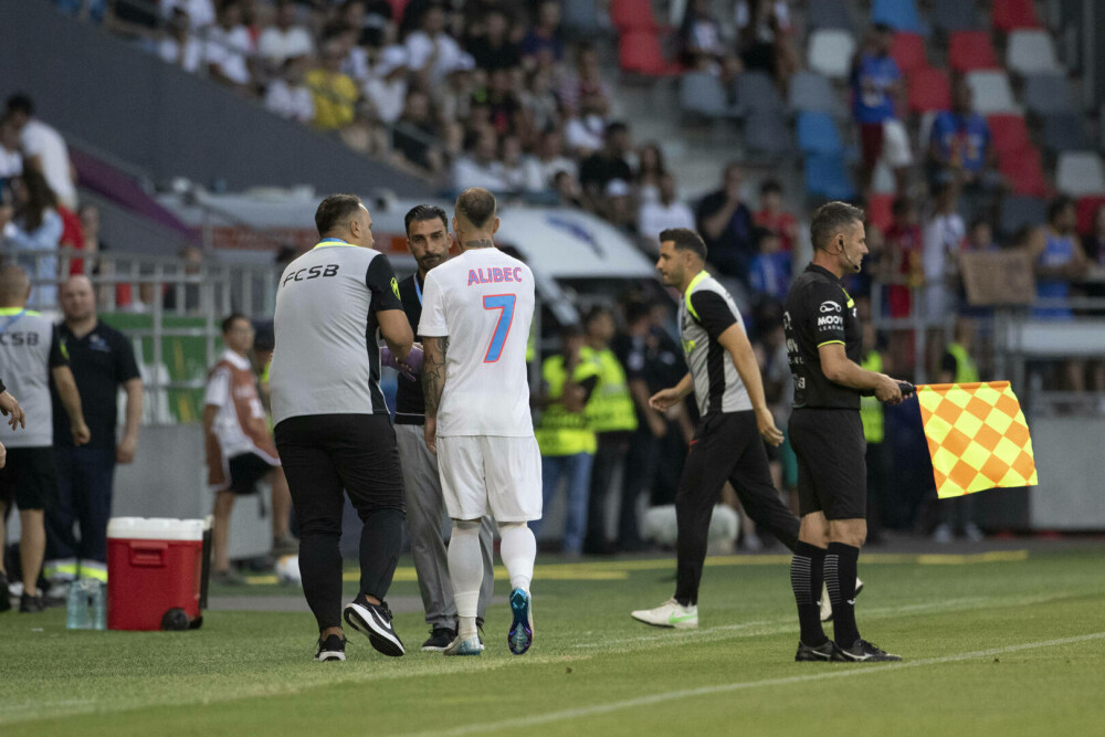FCSB a câştigat Supercupa României, după 2-1 cu CFR Cluj - Imaginea 2