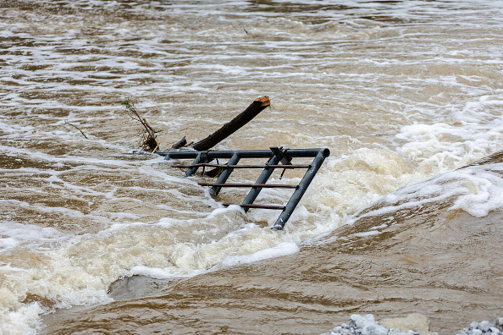 Bilanțul morților a ajuns la peste 50 după inundațiile devastatoare din Texas. „N-am văzut niciodată ceva atât de rău”. FOTO - Imaginea 19