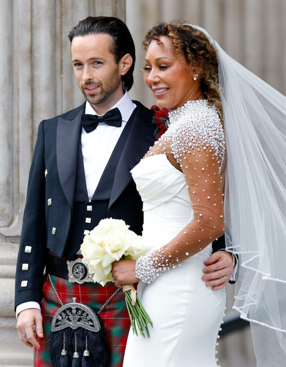Ce mesaj i-a trimis Victoria Beckham fostei colege din Spice Girls, Mel B, după ce aceasta s-a căsătorit. FOTO - Imaginea 16