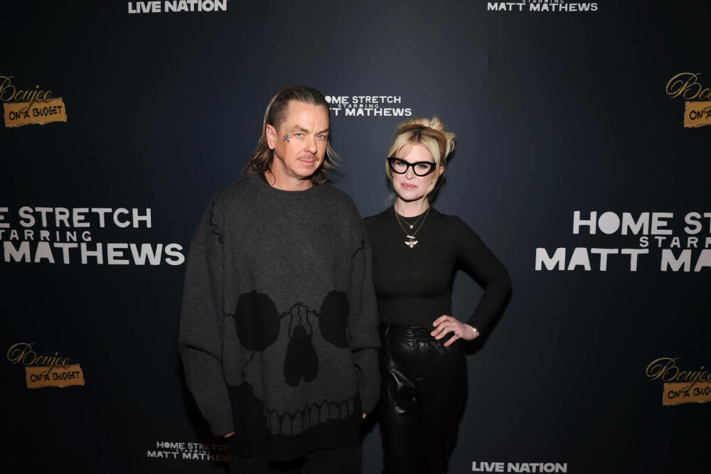 Kelly Osbourne a fost cerută în căsătorie în timpul ultimului concert susținut de tatăl său. Reacția lui Ozzy Osbourne - Imaginea 1