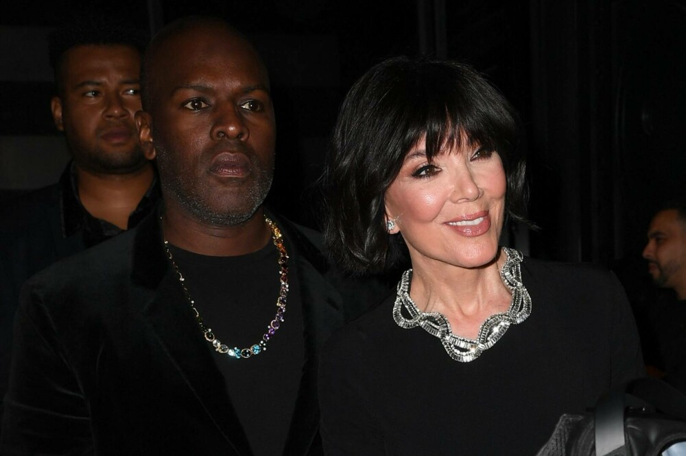 Kris Jenner, schimbare spectaculoasă de look la 69 de ani. Cum a fost surprinsă alături de iubitul cu 25 de ani mai tânăr - Imaginea 6