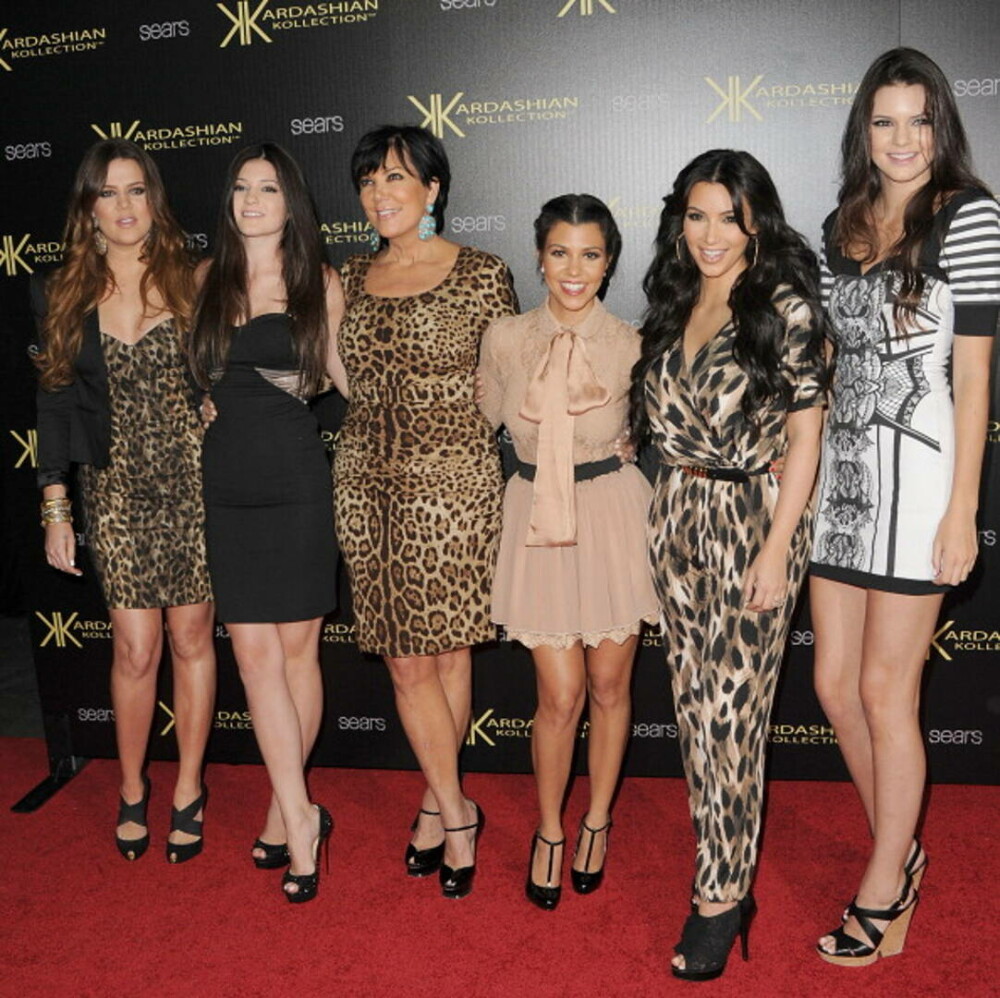 Kris Jenner, schimbare spectaculoasă de look la 69 de ani. Cum a fost surprinsă alături de iubitul cu 25 de ani mai tânăr - Imaginea 45
