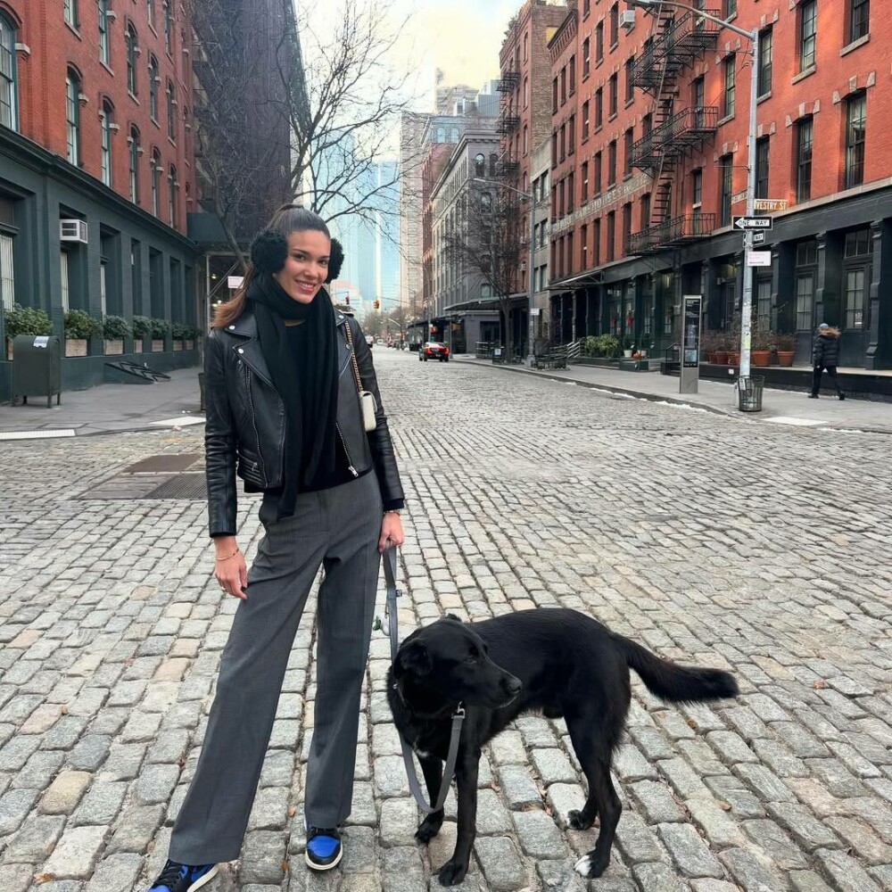 Paul Wesley, actorul din „Vampire Diaries”, s-a logodit cu iubita sa. Cine este Natalie Kuckenburg. FOTO - Imaginea 4