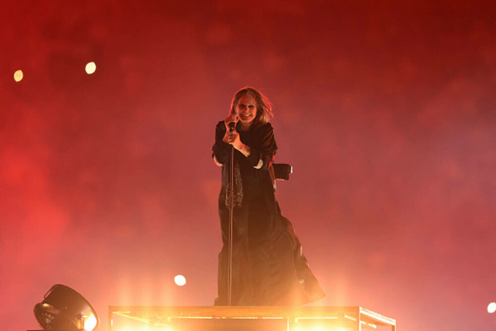 Omagii pentru Ozzy Osbourne, în orașul natal. Sute de fani s-au strâns la Birmingham. FOTO - Imaginea 11