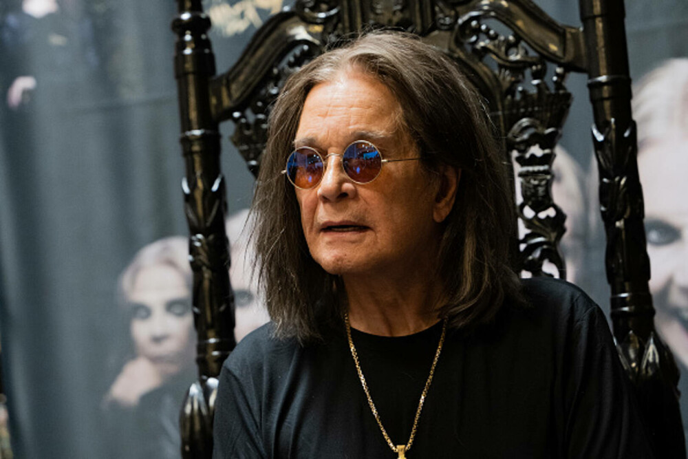 Omagii pentru Ozzy Osbourne, în orașul natal. Sute de fani s-au strâns la Birmingham. FOTO - Imaginea 6