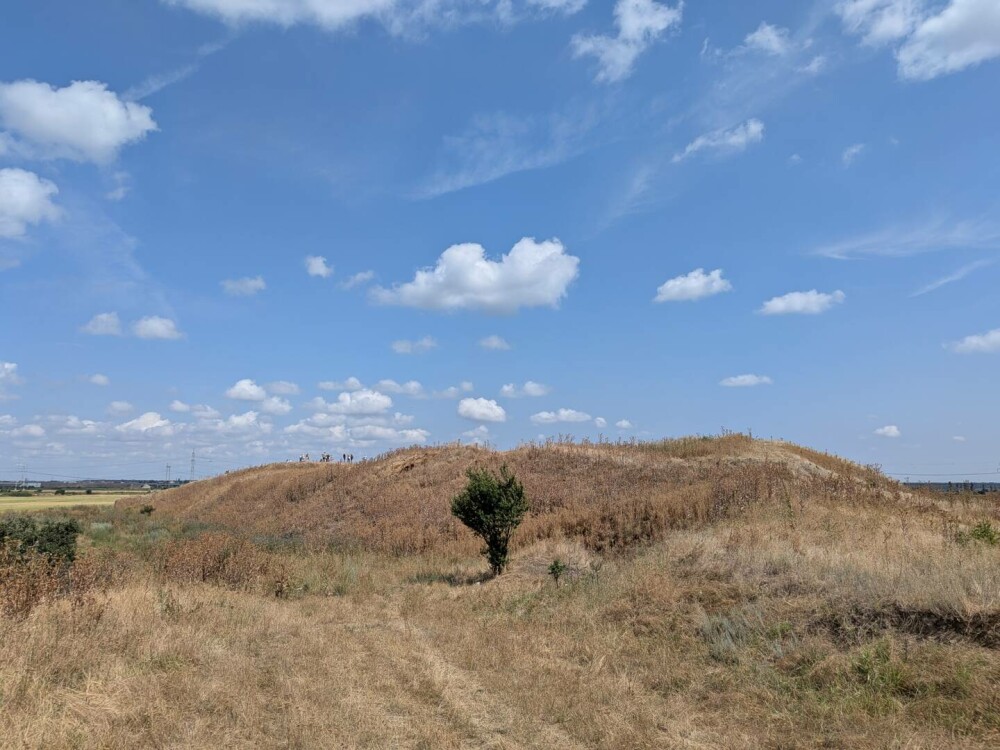 Preistoria de la porţile Bucureştilor: o vizită pe şantierul arheologic Glina - Bălăceanca. Praf, muncă, milenii de istorie - Imaginea 8